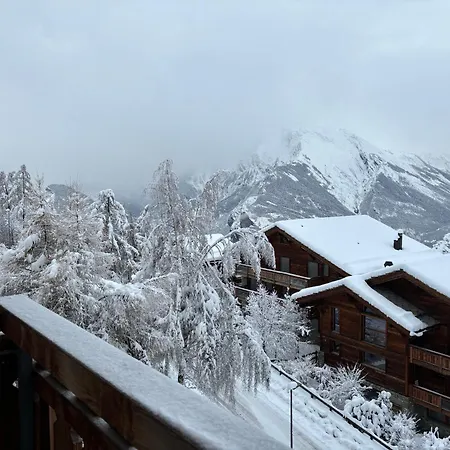 Pracondu, Ski-in Ski-out, Con Vista Sulle Alpi